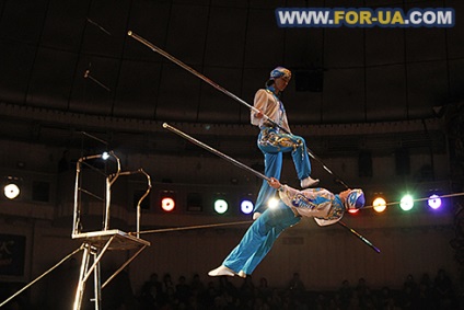 Circus backstage, amit ő - egy házat, és négylábú cirkuszi (Nemzeti Cirkusz Ukrajna