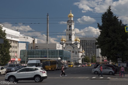 Atracții ale liniei roșii Ekaterinburg