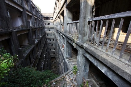 Oraș fantomă, insulă abandonată în Japonia