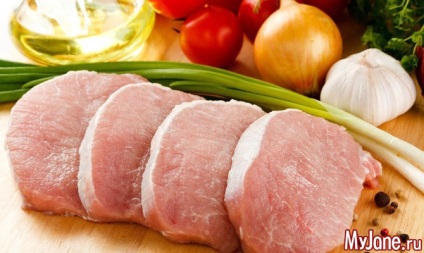 Se prepară preparate din carne de porc, carne de porc, mâncăruri cu carne de porc