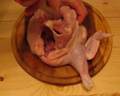 Hogyan tisztítsa meg a csirkét a csontok, így a cucc vele mester osztály - szuper szakács