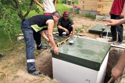 Cum să construiți un sistem de canalizare în casa dvs. de țară (video)