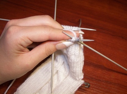 Cum de a lega ace de tricotat