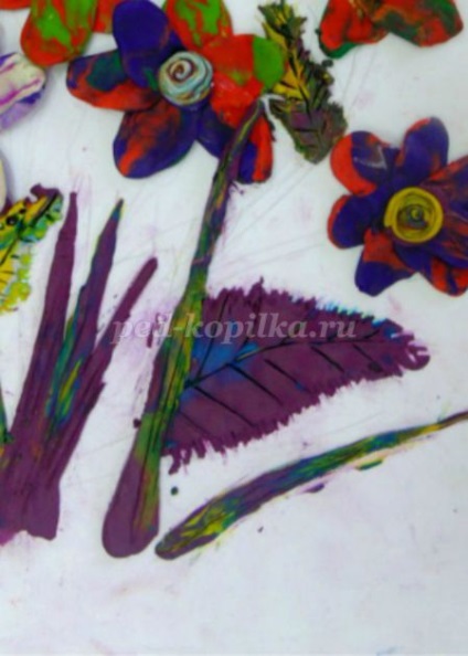 Modelare de masterat și pictura pe flori de prim plantein