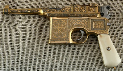 Mauser C96 - Német öntöltő pisztoly fotó