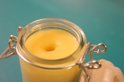 Unguent propolisnaya cu rețetă de supa de albine, aplicare