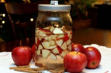 Turnarea merelor acasă pe vodcă și alcool