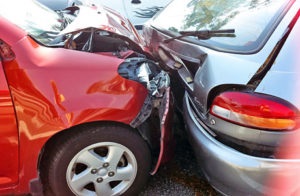 Független értékelés és a baleset vizsgálatát az autó kár