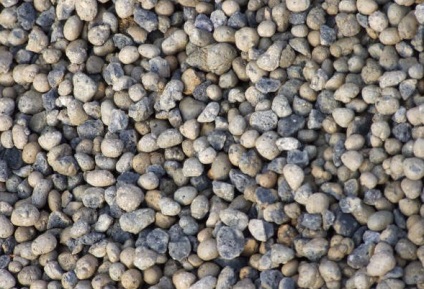 Greutatea în vrac a pietrei sfărâmate 10 20, 20 40, 40 70, moloz negru