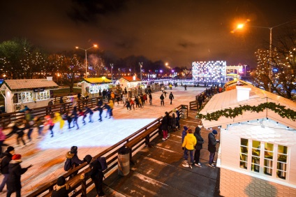 Deschiderea unui patinoar de patinaj într-un parc amar - un parc amar