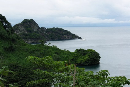 Insula pitică de nucă de cocos - un paradis pentru scafandri