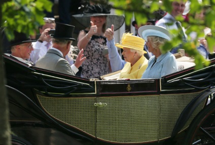 De ce sunt aristocrații britanici, care au venit la curse în ascot, atât de ciudat îmbrăcați evenimente din viață