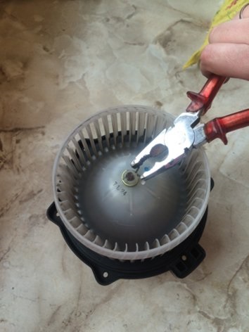 Repararea motorului ventilatorului - chevrolet lacetti