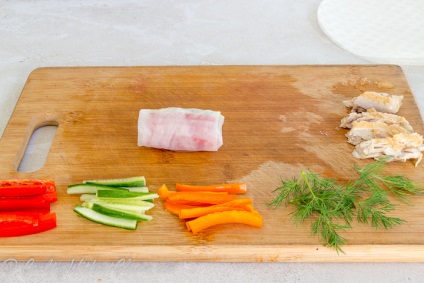 Rulete de hârtie de orez cu pui și legume - gătiți fără gluten