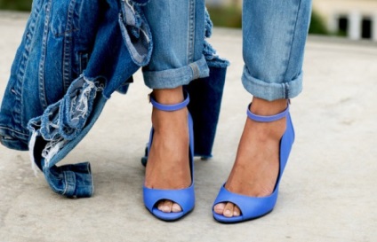 Abból, amit viselni kék cipő szivattyúk - Javaslatok stylist