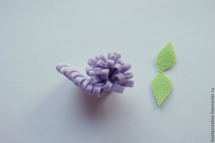 Am cusut o ramă foto rotundă cu flori de primăvară din pâslă - târg de stăpâni - manual, manual