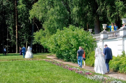 Esküvő Arkhangelskoye birtok, walk-vándorlás