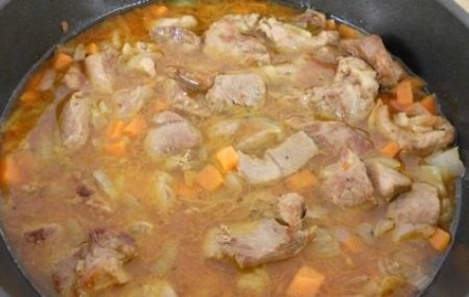 Carne de porc coapta cu sosul - reteta pas cu pas cu fotografie