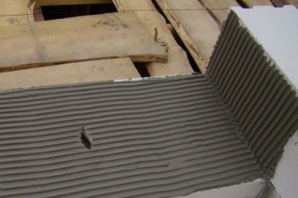 Spumarea blocurilor de spumă de adeziv împotriva mortarului de ciment