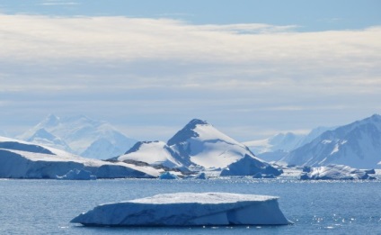 Misterios Antarctica și Bellingshausen
