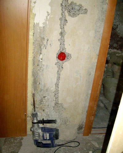 Înlocuirea cablajului în casa panoului - repararea apartamentelor din Ekaterinburg