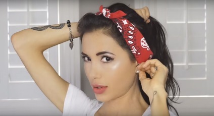 Bandana este un accesoriu de moda pentru anul 2016