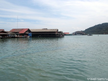 Halászfaluban Bang Bao Koh Chang