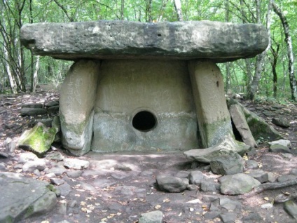 Dolmens și cascade din valea râului Pshada, bestmaps - fotografii din satelit și hărți ale lumii online