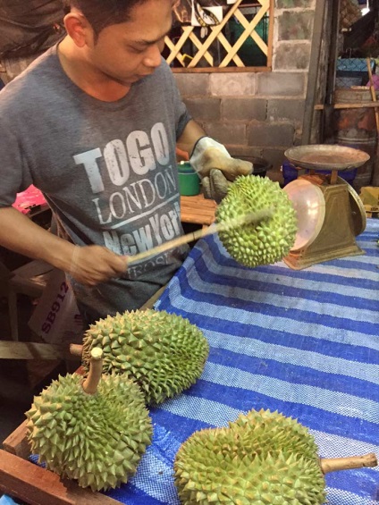 Durian cum să alegi proprietățile utilizabile ale feedback-ului