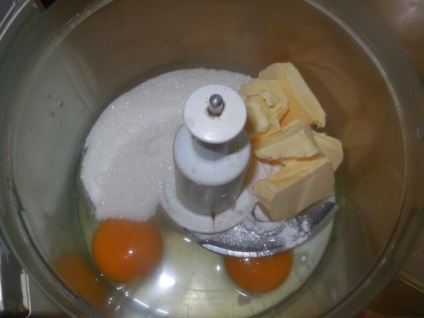 Szelencei szamóca - hogyan kell főzni az eperekkel a sütőben, lépésről-lépésre receptet egy fotóval
