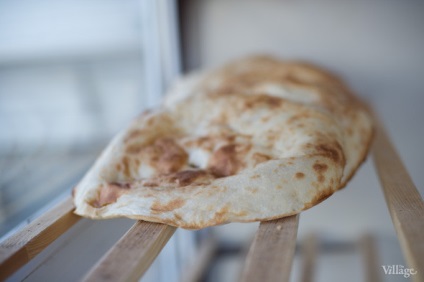 Photoreportul cum să coaceți pâinea în tandoor, notele restaurantului