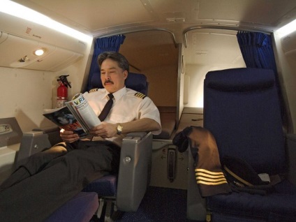 În cazul în care stewardesi dormi în timpul zborurilor lungi
