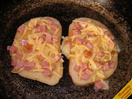 Prăjitură cu ouă, brânză și cârnați (rețetă pas cu pas cu fotografie)