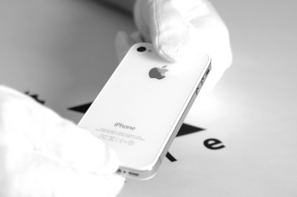 Instrucțiuni de reparare pentru mufa pentru căști în iphone 4s