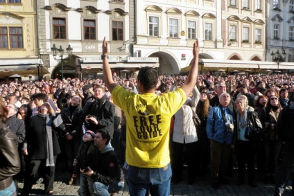 Cum să vezi lumea liberă dacă ești