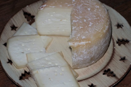 Cum să faci brânză italiană pecorino acasă