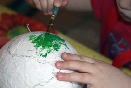Cum să faci un model al pământului cu mâinile tale din plasticină