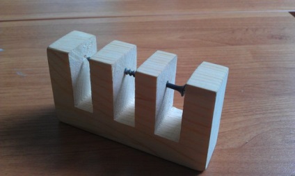 Hogyan készítsünk saját kezét egy puzzle fából