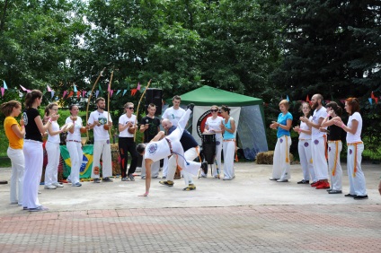 Cum să aduni prietenii pentru un picnic și să îl transformi într-un festival major