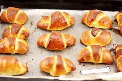 Croissants készült kelt tészta - lépésről lépésre recept, hogyan kell főzni fotókkal