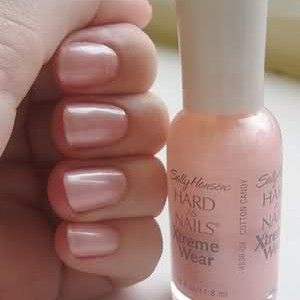 Lacul sally hansen - cosmetice de vindecare pentru unghiile tale - foto și descrierea exemplului