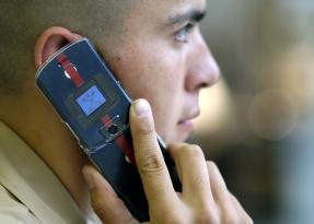 Mobile prin statut - un telefon în armată, un telefon pentru soldați, un telefon pentru armată