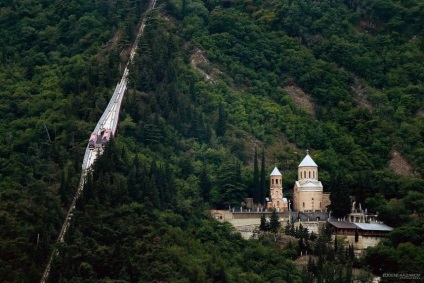 Mtatsminda - vidámpark - Bombora - Tbilisziben