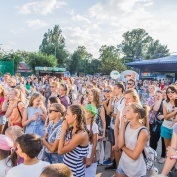 La festivalul de înghețată - cusute - costume de la etichete