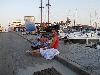 În Cipru cu trei copii