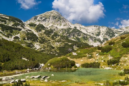 Descrierea Parcului Național Pirin, itinerariul de vizitare a obiectivelor turistice, informații despre cum să ajungeți acolo