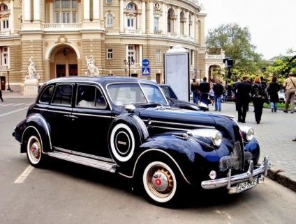 Odessa retro mașini retro, o mulțime de produse alimentare și muzică - știri Odessa