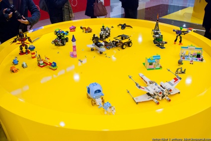 Oficiul lego - o slujbă de vis, mai proaspătă - cea mai bună din Runet pentru o zi!