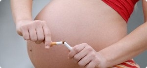 Pericol de fumat la începutul sarcinii