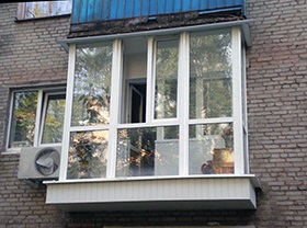 Geamurile balconului în prețul lui Hrușciov sunt de 27.000 de ruble